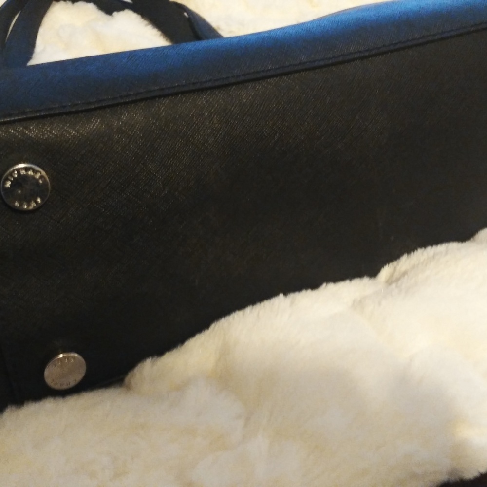 Michael Kors Saffiano Leather Bag - Picture 5 of 8